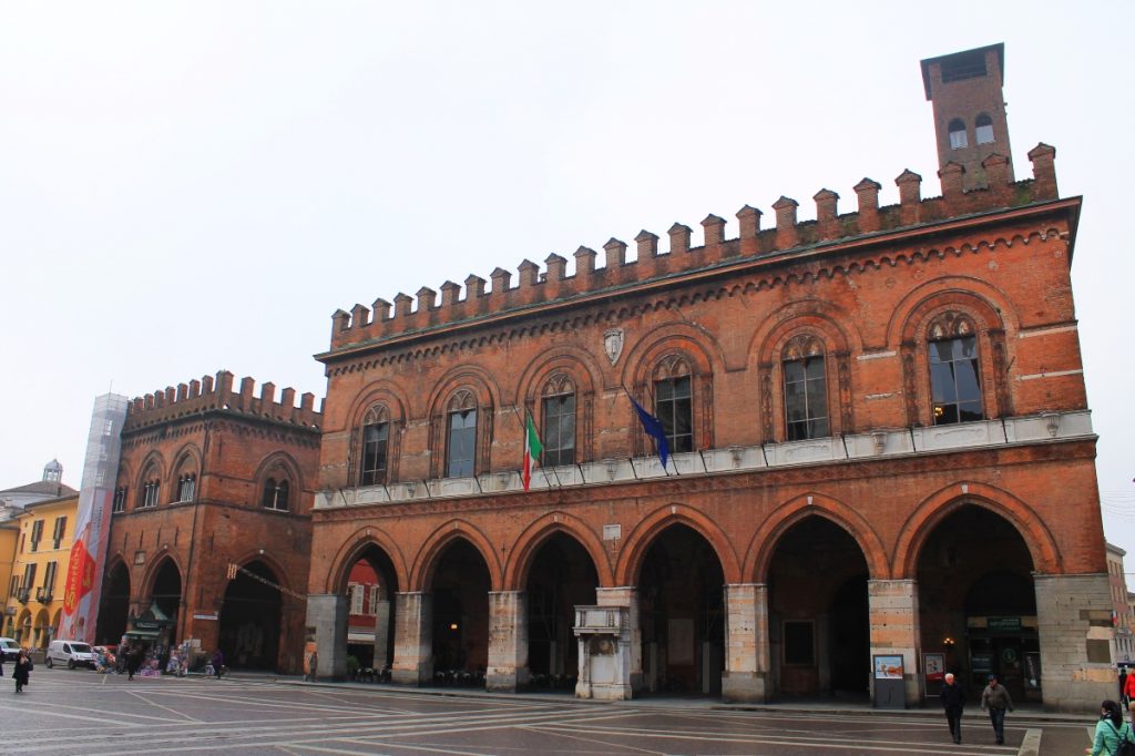 Cosa vedere a Cremona in un giorno: Palazzo del Comune