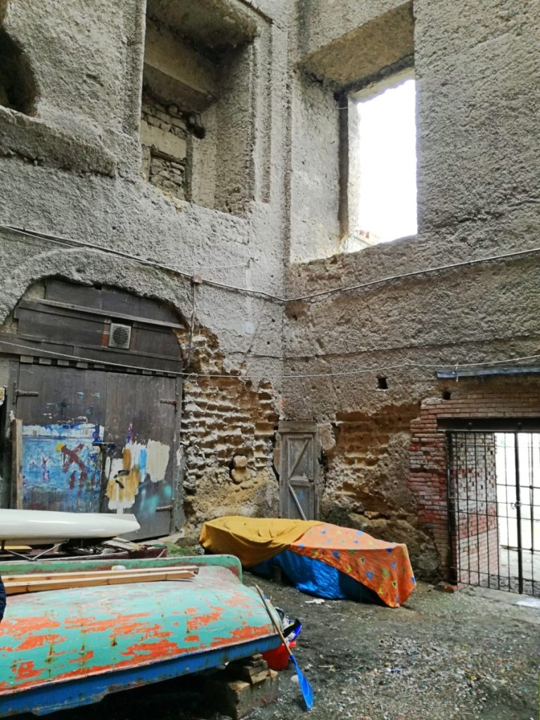 Palazzo Don'Anna grotte
