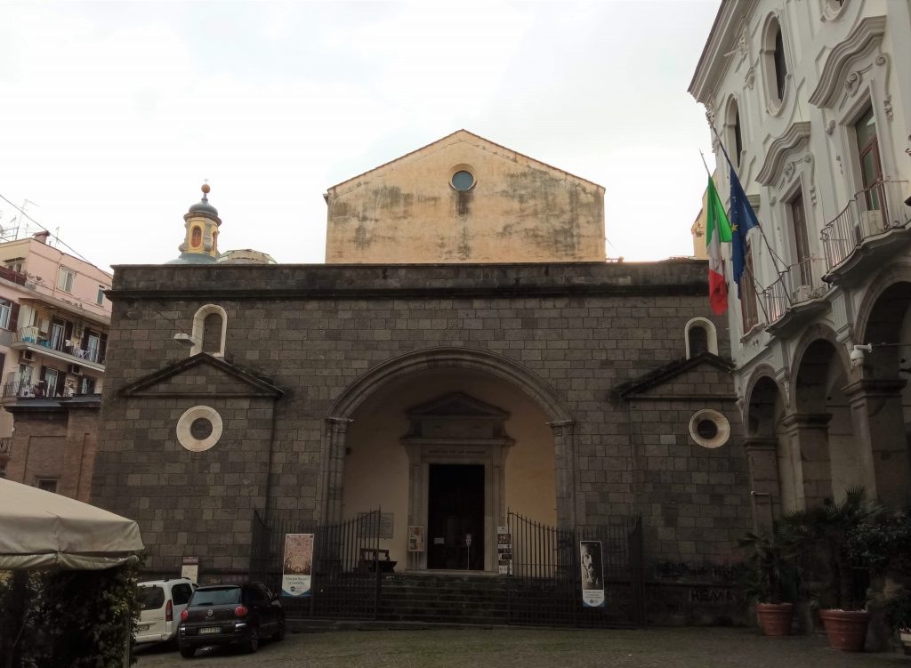 Sant'Anna dei Lombardi: la chiesa