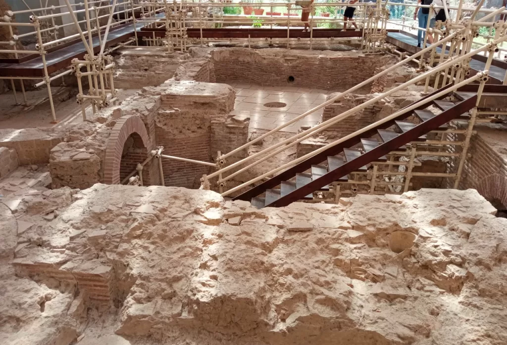 Scavi archeologici di Santa Chiara 