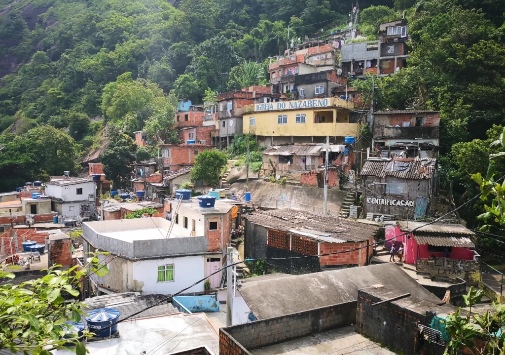 Dona Marta, favela