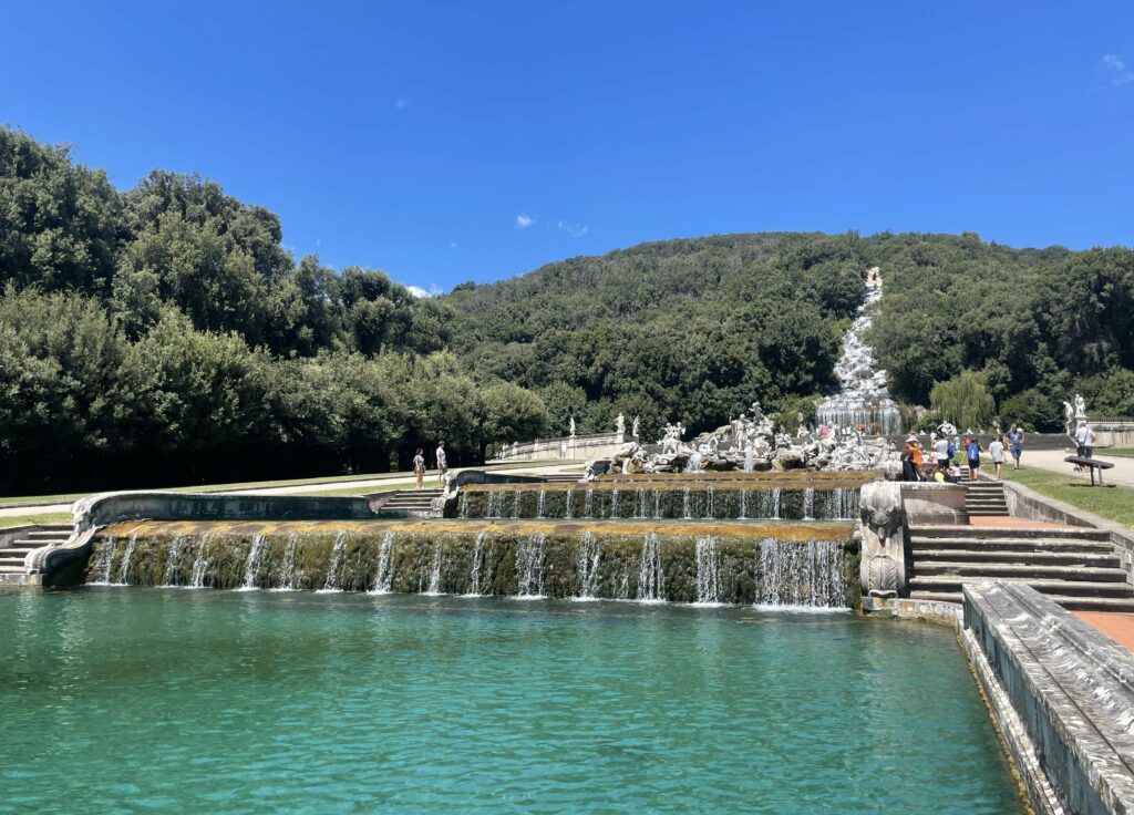 Reggia di Caserta: le Vie d'Acqua, Giardino all'italiana